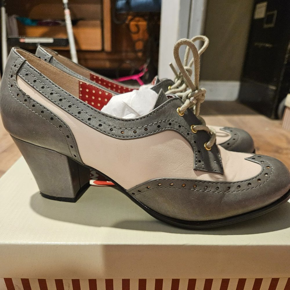 Remmy Classic Shoes